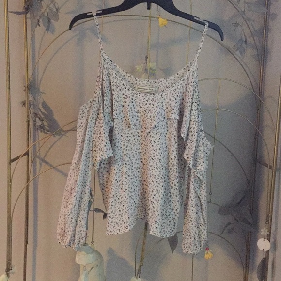 Abercrombie floral print shoulder cut out top - Picture 6 of 6
